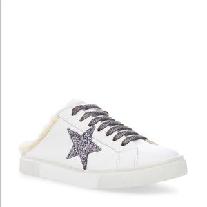 Steve Madden Sneaker